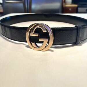 Authentic Gucci GG Black leather monogram belt | Gold Buckle